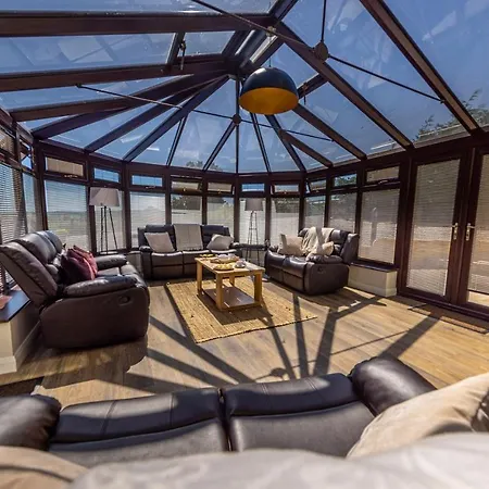 Semesterbostad The Farmhouse, Sebergham, Spacious Family Or Group In A Rural Setting Close To Caldbeck Sebergham