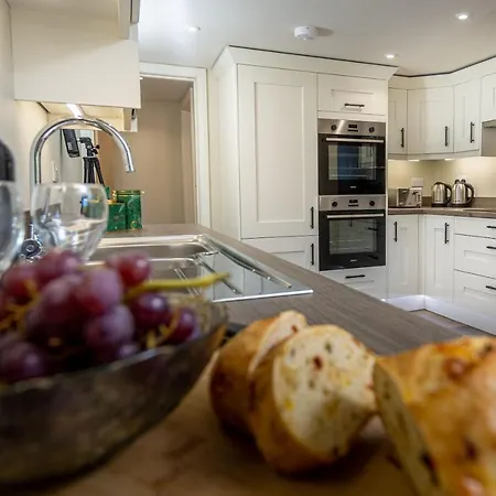 Semesterbostad The Farmhouse, Sebergham, Spacious Family Or Group In A Rural Setting Close To Caldbeck Sebergham