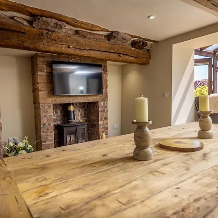 Nyaraló The Farmhouse, Sebergham, Spacious Family Or Group In A Rural Setting Close To Caldbeck *
